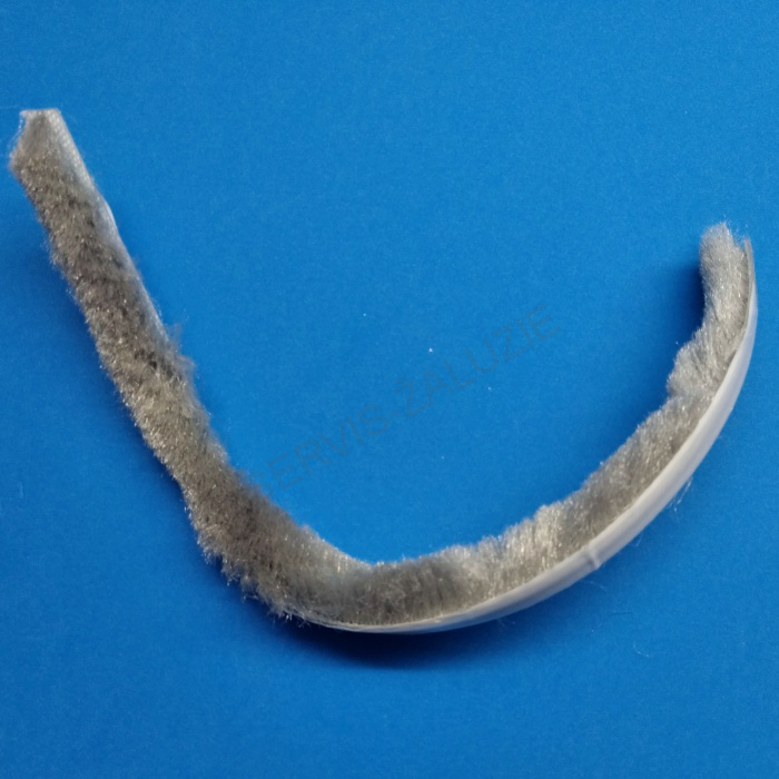 Samolepící kartáč 6,7x8